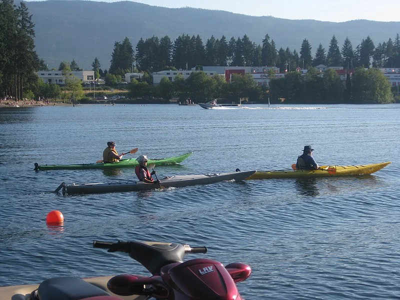 800px-kayakers on long lake from long lake waterfront b%5eb nanaimo bc vancouver island - panoramio