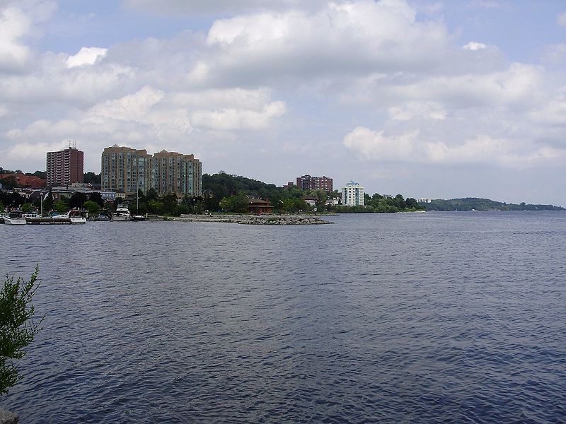 800px-kempenfelt bay from barrie marina