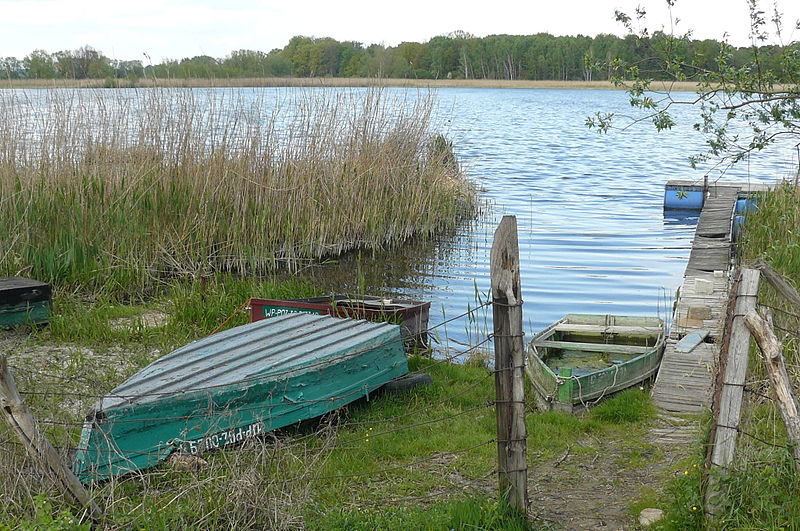 800px-kierskie male lake