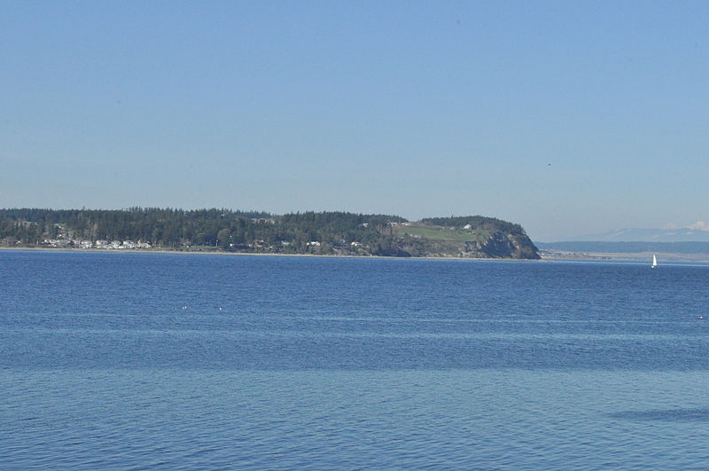 800px-looking across penn cove from coupeville%2c wa 01
