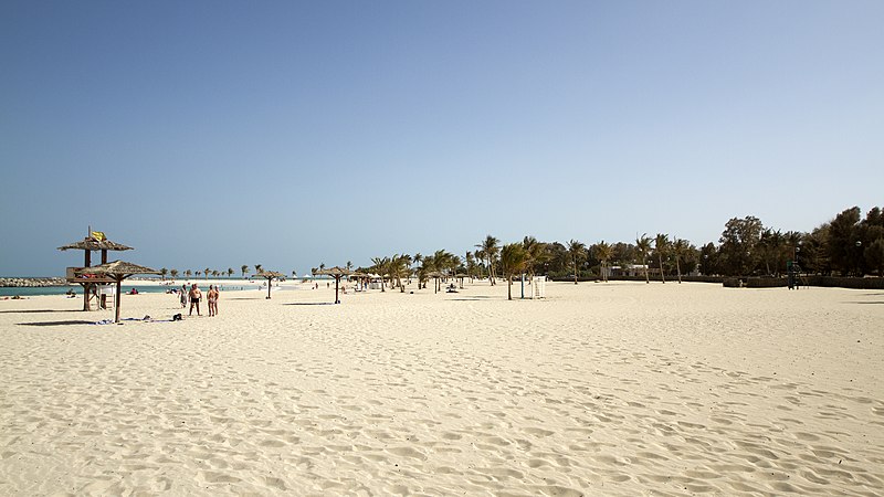800px-mamzar beach%2c dubai - united arab emirates - panoramio