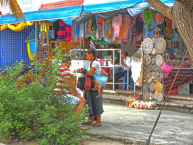 800px-mercado 28 cancun%2c mexico julio 2012 - 04
