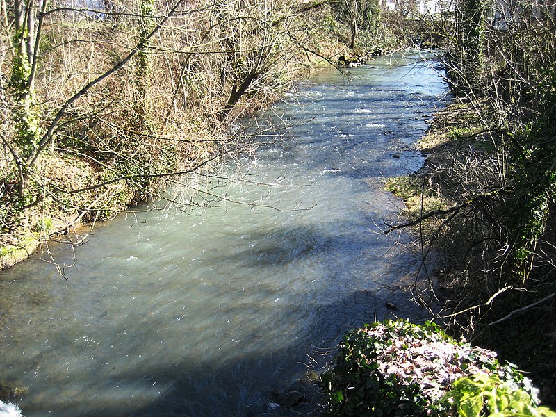 800px-mill creek salem%2c oregon at commerical street