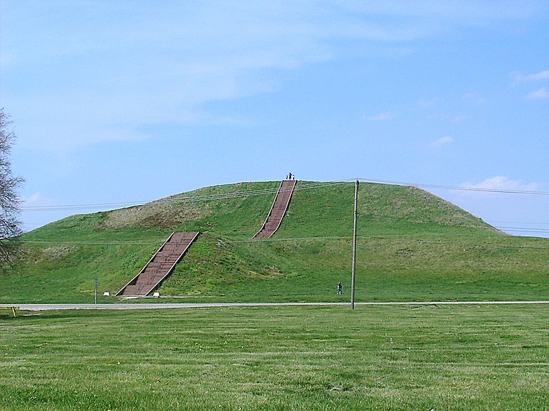 800px-monks mound in july