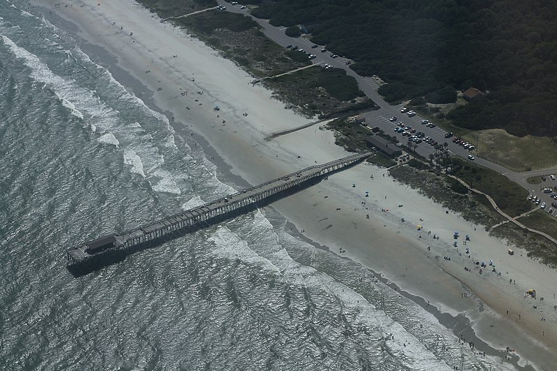 800px-myrtle beach state park pier aerial %2850572624567%29