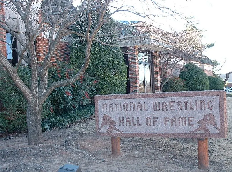 800px-national-wrestling-hall-of-fame-entrance