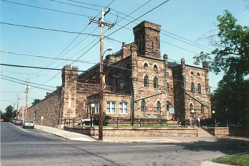 800px Old Cambria County Jail Postcard 800px-old cambria county jail postcard