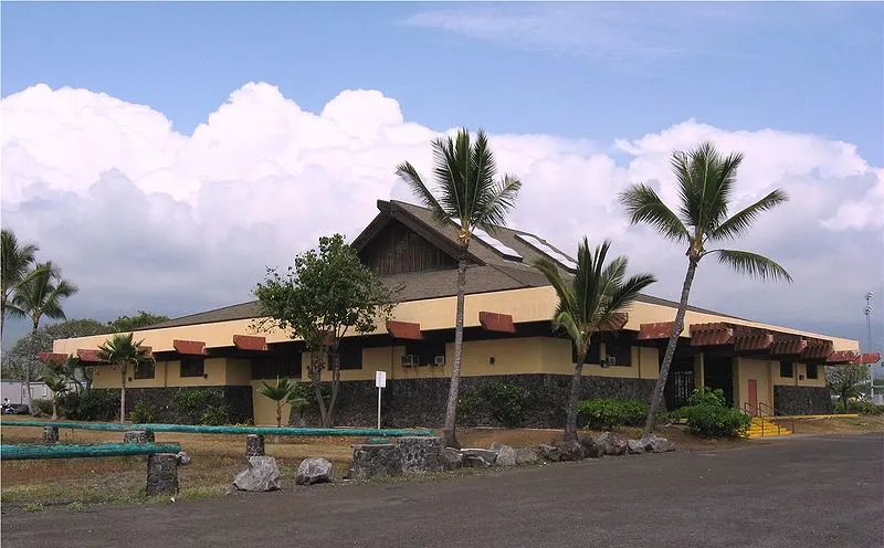 800px-old kona airport pavillion