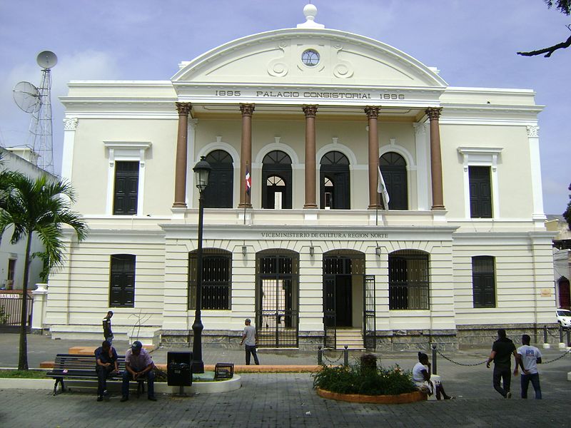 800px-palacio constitucional%2c santiago 047