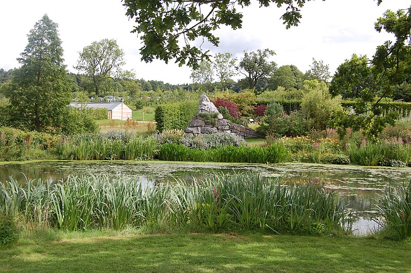 800px-rhs harlow carr - geograph.org.uk - 2395905