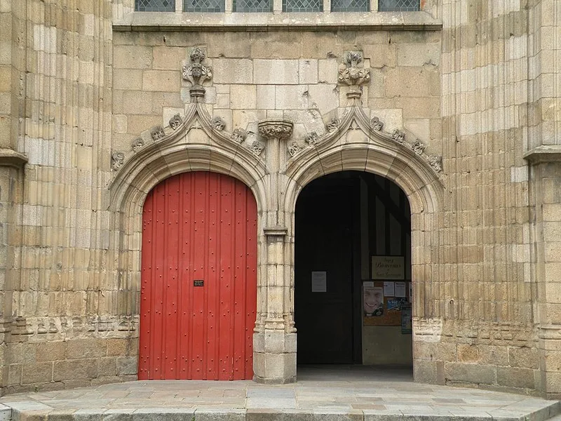 800px-rennes saint-germain porche