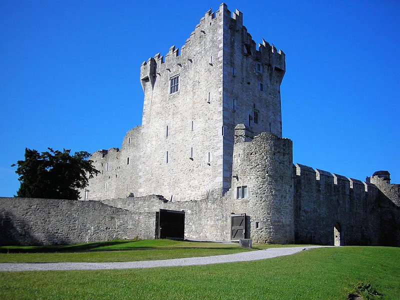 800px-ross castle%2c killarney national park%2c kerry%2c ireland