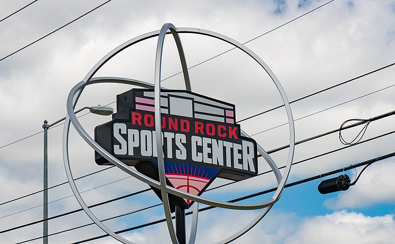 800px-round rock sports center%2c texas %2847603155501%29
