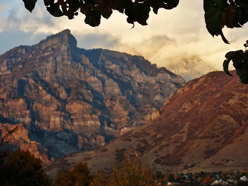 800px-squaw peak provo%2c utah