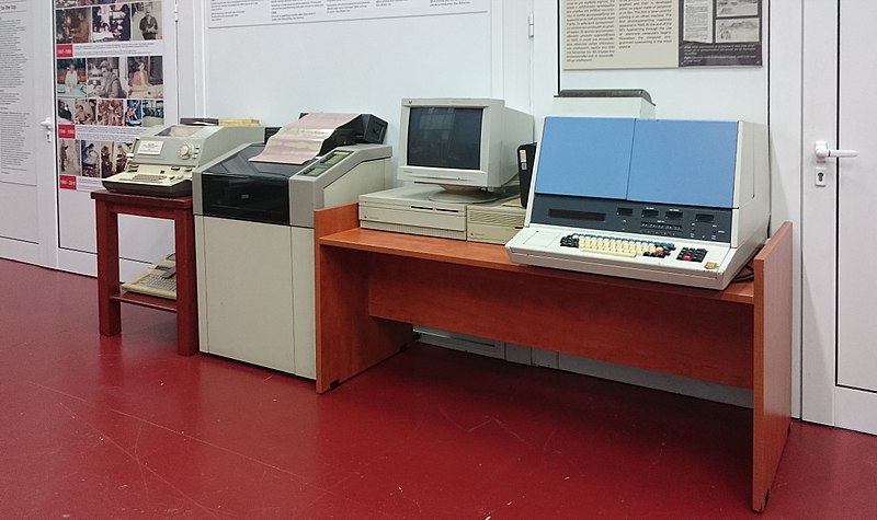 800px-telex and phototypesetting machines. museum of typography%2c chania%2c crete