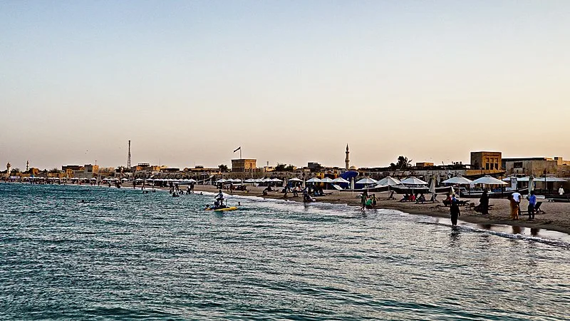 800px-the beach at al wakrah souq 2018