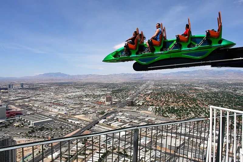 800px-thrill ride %28super shot%29 on top of the stratosphere%2c las vegas %283479614068%29
