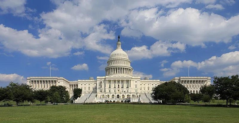 800px-us capitol west side