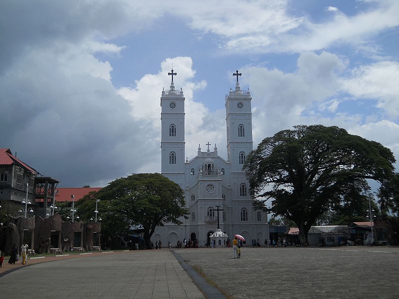 800px-vallarpadam church%2c kochi%2c india