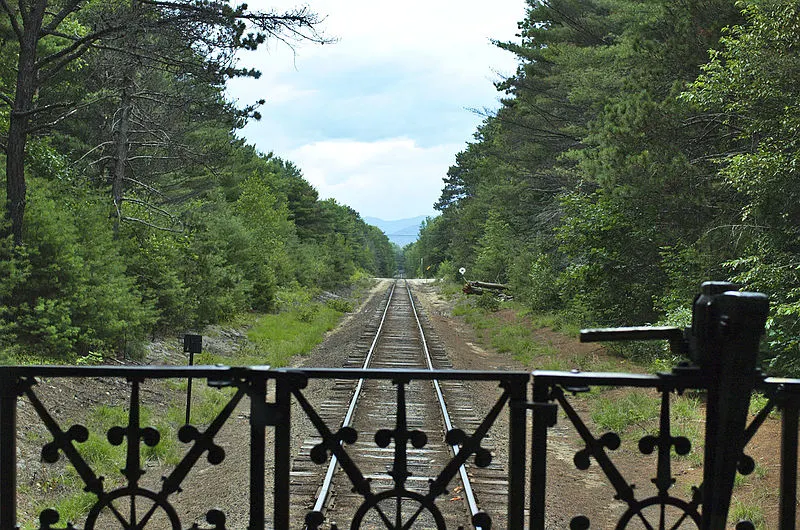 800px-view from the rear deck on the conway scenic railroad in 2015