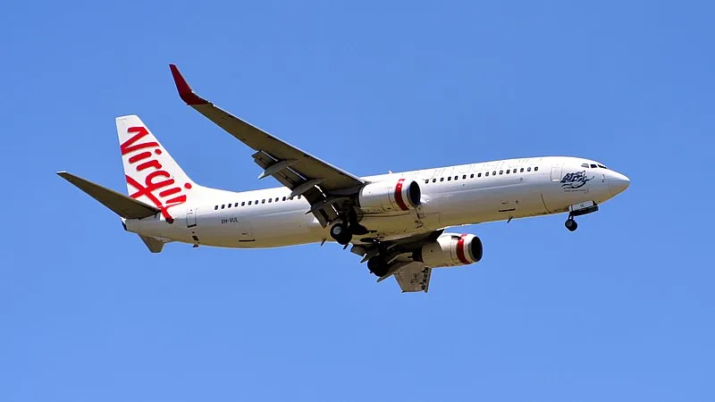 800px-virgin australia boeing 737 vh-vul perth 2021 %2801%29