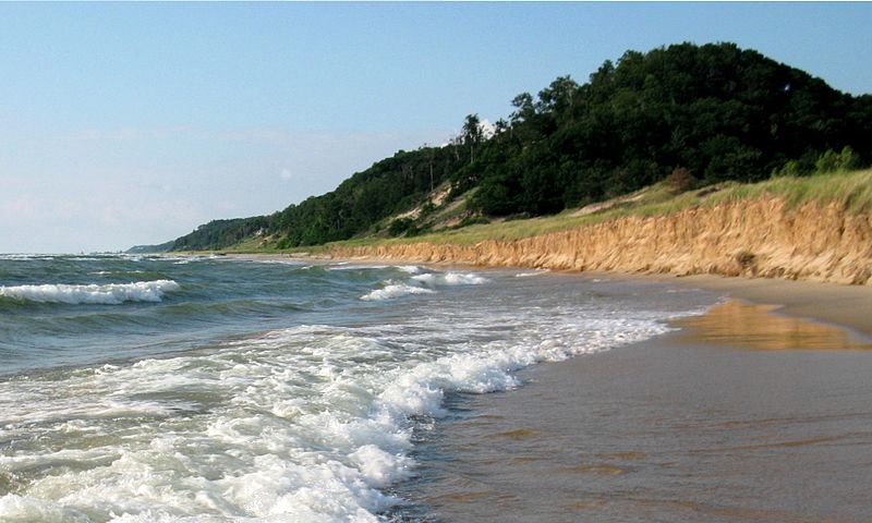 800px-water and covered dune%2c looking north%2c saugatuck dunes state park%2c michigan