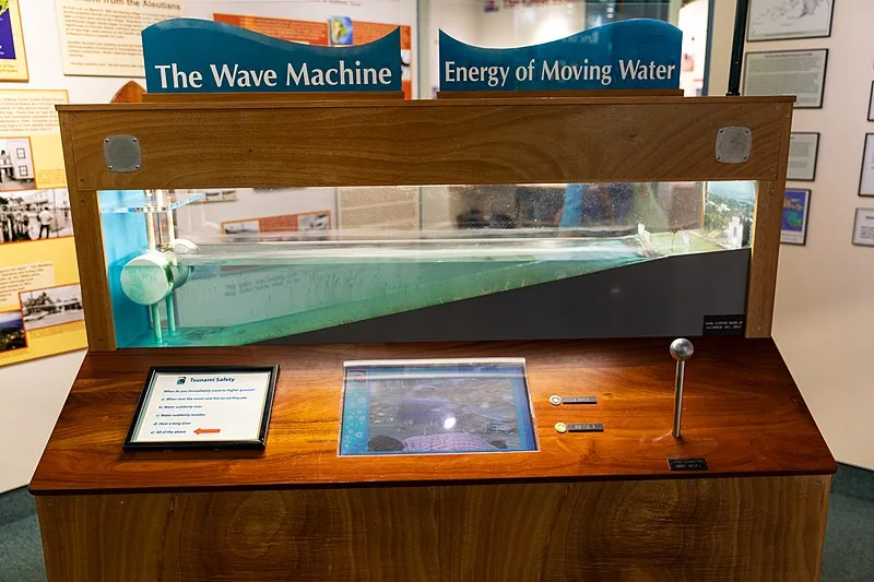 800px-wave machine tsunami museum hilo hawaii %2845364337455%29
