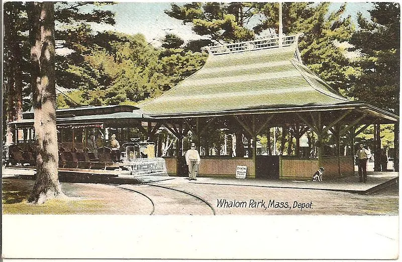 800px-whalom park trolley station postcard
