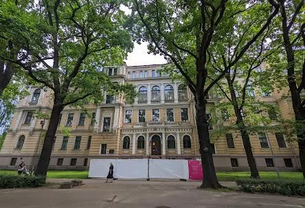 AF1QipMnJF0dEqvl3yJFmucosoHK1Q0RvS5wR6F9JFjkw444 h303 n k no Af1qipmnjf0deqvl3yjfmucosohk1q0rvs5wr6f9jfjk=w444-h303-n-k-no