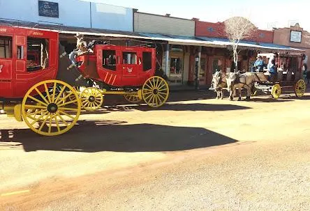 AF1QipPY1fKW4fU2cmHUvnm97RMHz6hOr Wy27heZ4BQw444 h303 n k no Af1qippy1fkw4fu2cmhuvnm97rmhz6hor-wy27hez4bq=w444-h303-n-k-no