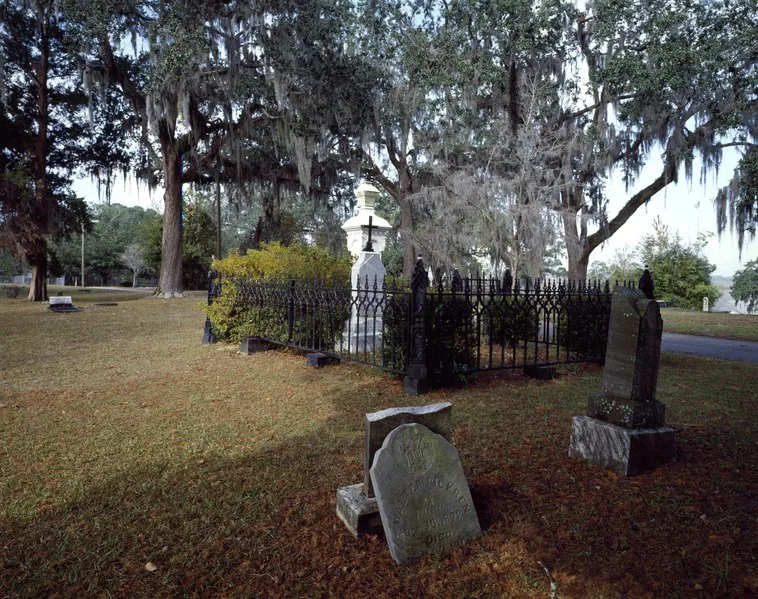 Lossy-page1-758px-old city cemetery%2c where slaves and slaveholders%2c union and confederate soldiers are all buried%2c tallahassee%2c florida lccn2011634593.tiff