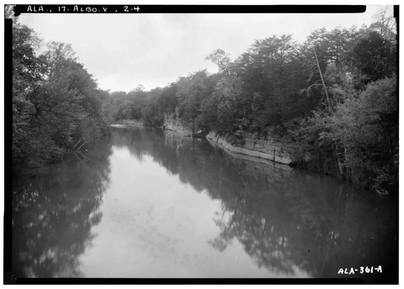 Lossy-page1-800px-looking south from bridge at creek - big bear creek covered bridge%2c allsboro%2c colbert county%2c al habs ala%2c17-albo.v%2c2-4.tif
