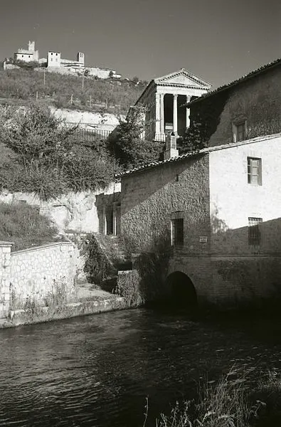 395px-paolo monti - servizio fotografico %28campello sul clitunno%2c 1967%29 - beic 6349188