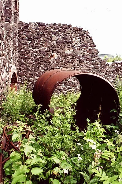 399px-overgrown quincy mine ruins