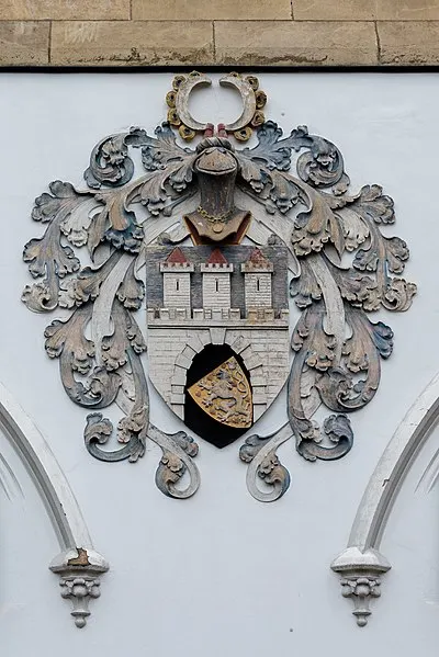 400px-coat of arms at the bomann museum - celle castle - germany