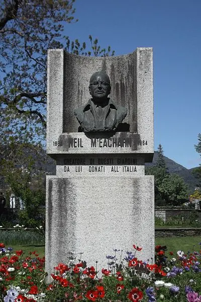 400px-monumento neil mceacharn villa taranto%2c verbania