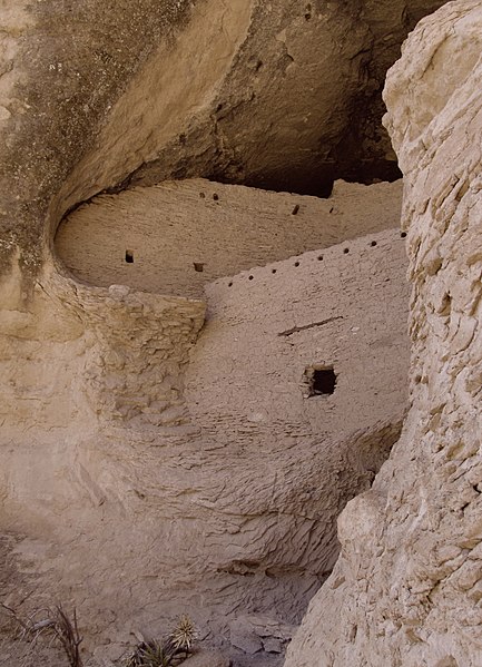 433px-gila cliff dwellings national monument constructed in late 1200s