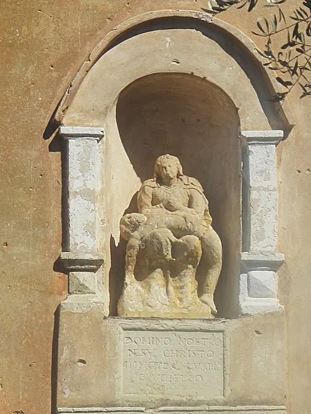 450px-chapel of la garoupe pieta