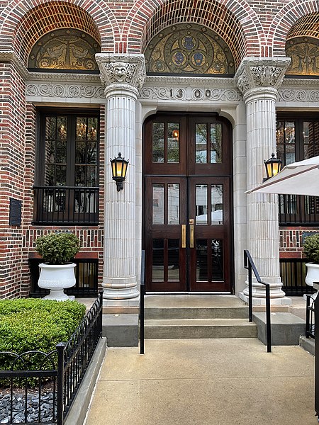 450px-entrance to three arts club of chicago