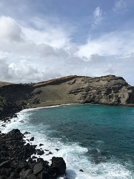 450px-green sand beach in hawaii