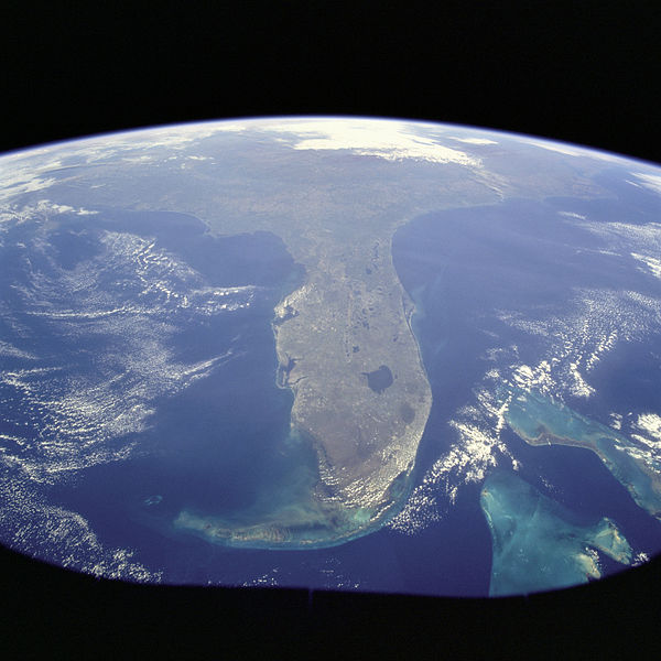 600px-florida from space - gpn-2000-001182