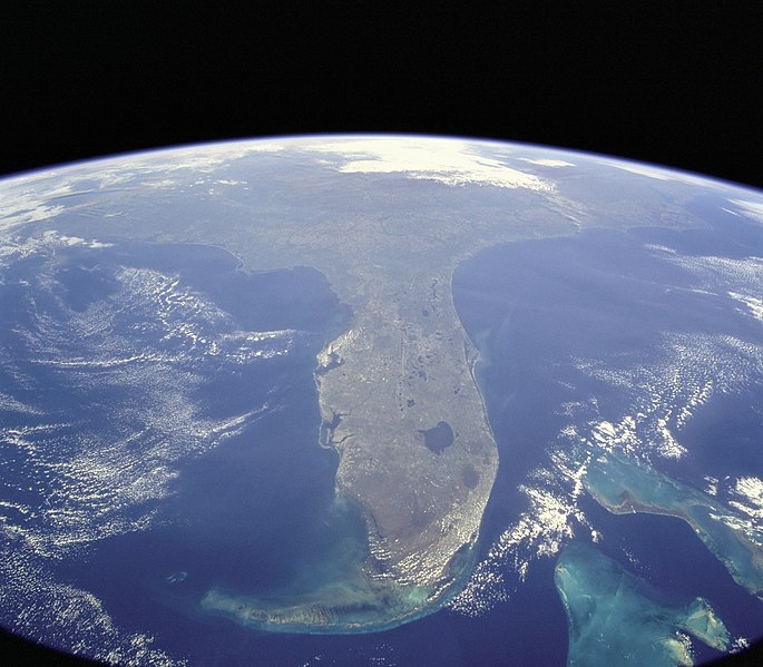 685px-sts-95 florida from space