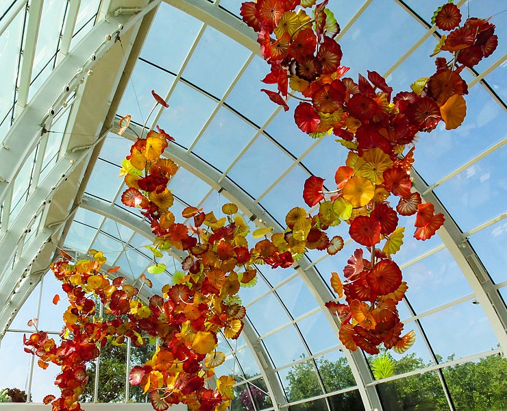 740px-chihuly garden and glass seattle washington14