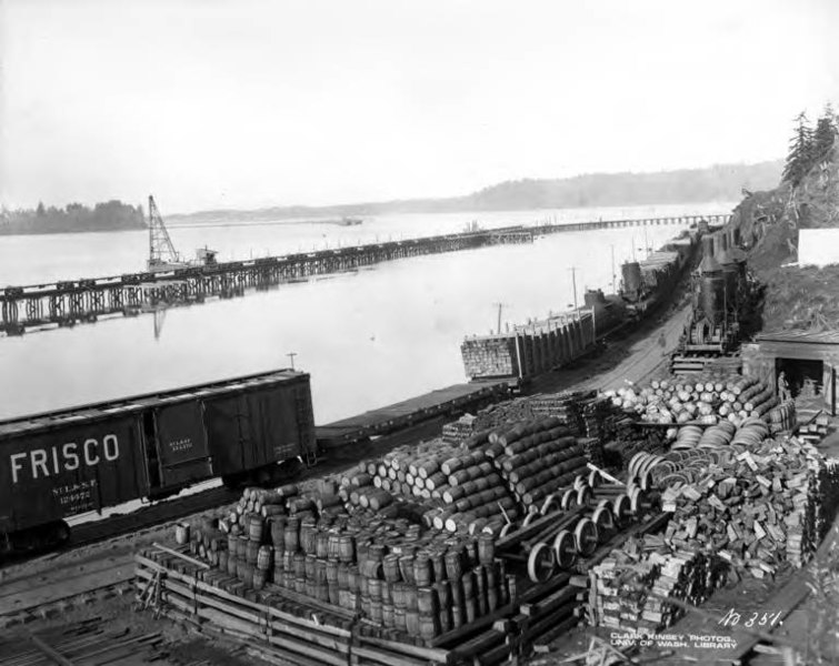 755px-railroad supply yard%2c warren spruce company%2c yaquina%2c ca 1918 %28kinsey 2647%29