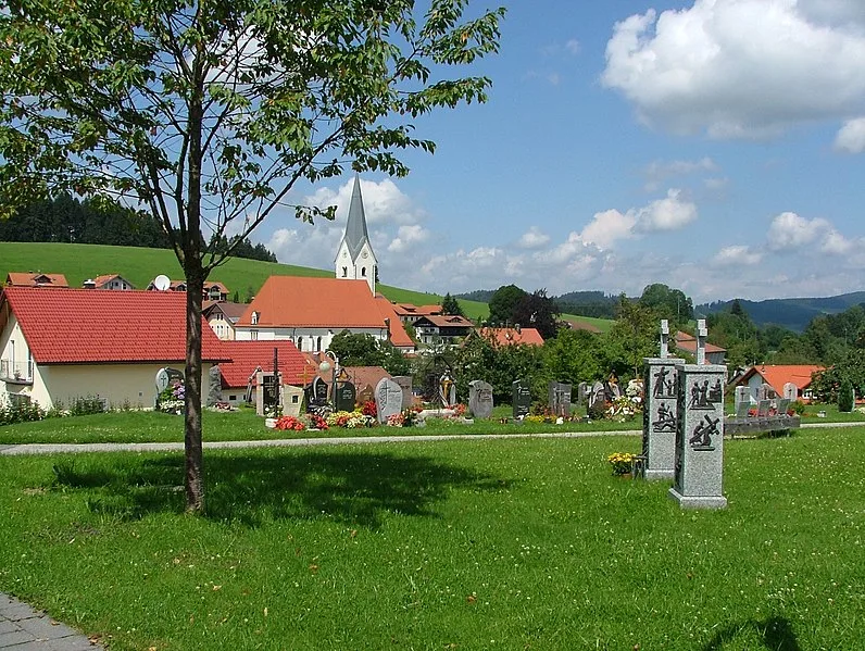 796px-neuer friedhof - panoramio