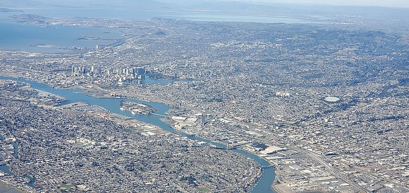 800px-alameda%2c coast guard island alameda and oakland