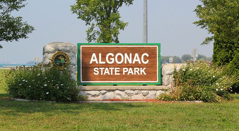 800px-algonac state park entrance sign