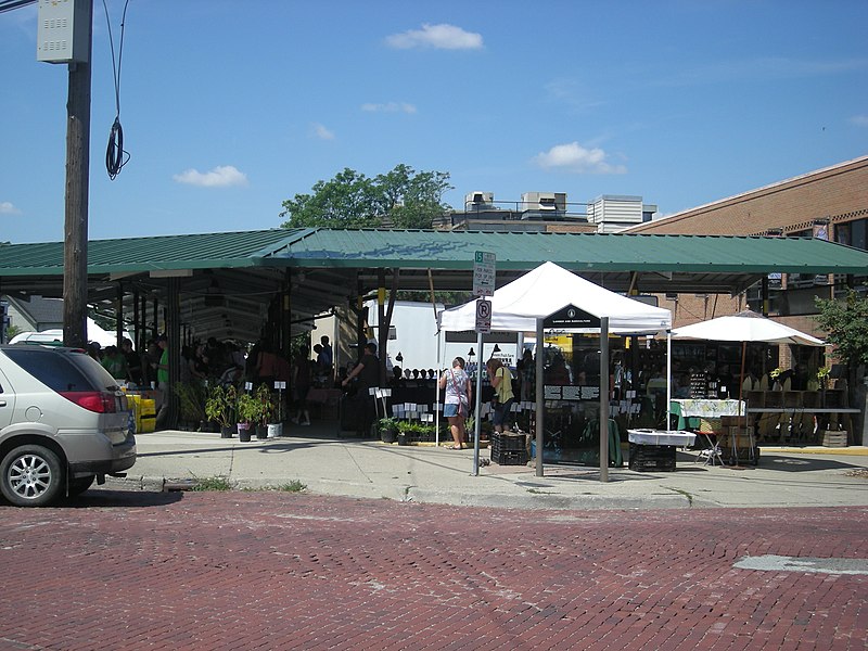 800px-ann arbor august 2013 21 %28farmer%27s market%29