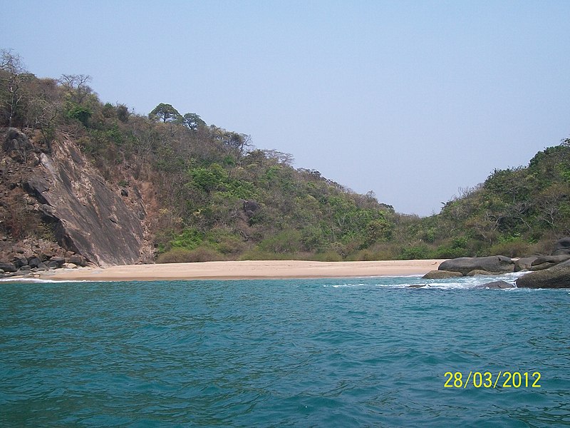 800px-butterfly beach - panoramio