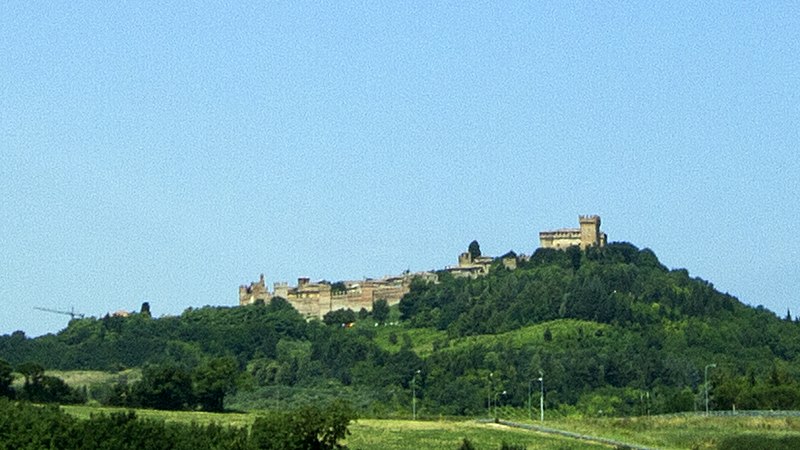 800px-castello di gradara%2c province of pesaro and urbino%2c marche%2c italy - panoramio
